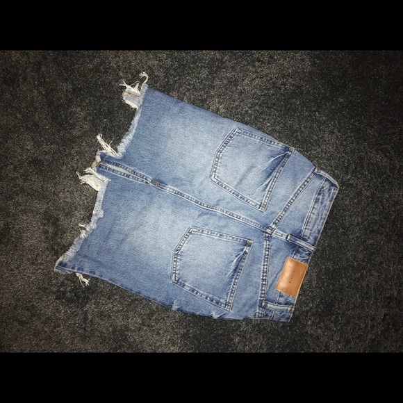 Denim skirt - Picture 2 of 2